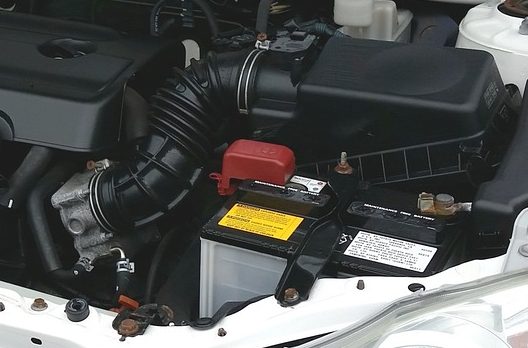車のバッテリーの充電方法・仕組み｜上がってしまう原因と対処法