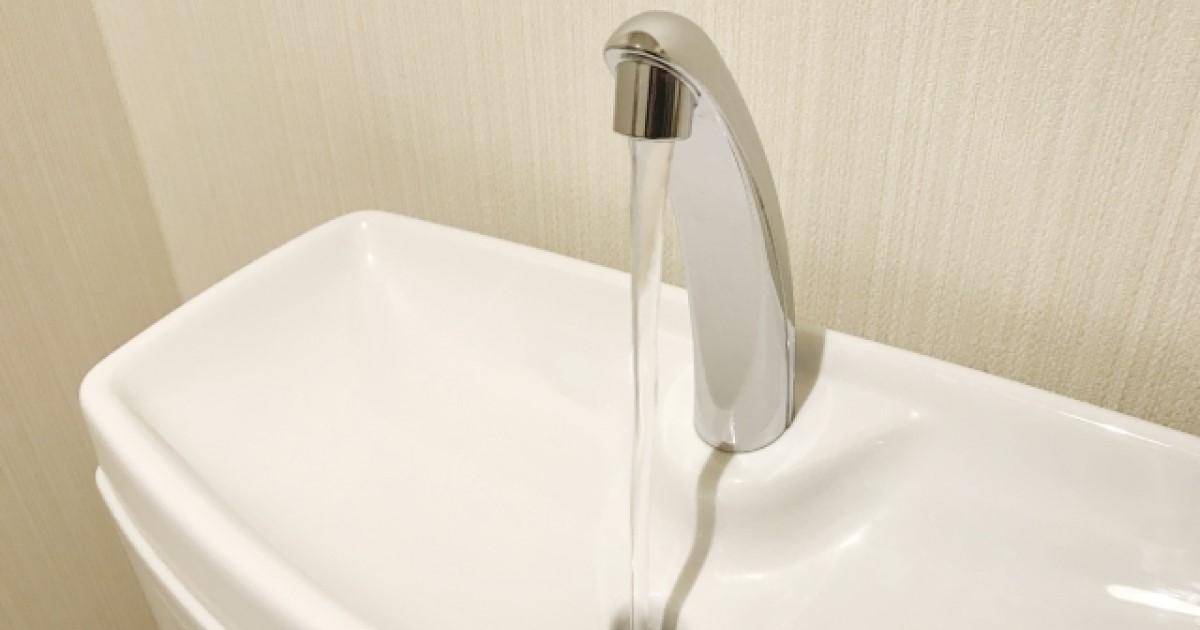 トイレの水がチョロチョロ流れ続ける……考えられる原因と対処方法