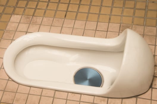 トイレのタンクから水漏れしているときの症状